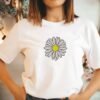 Daisy Flower Embroidery Design - 5 Sizes - Image 2